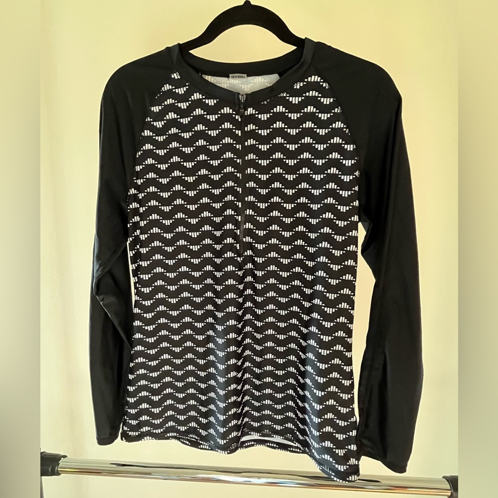 Old Navy rash guard swim top